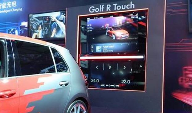 Golf R-Touch 無按建設計