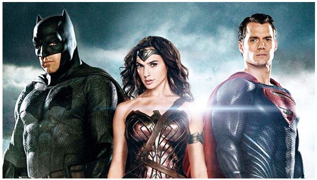 華納DC 超人、蝙蝠俠與神力女超人合體